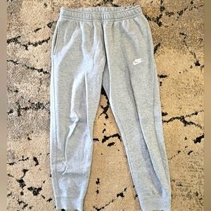 Nike Joggers - Men's Medium
